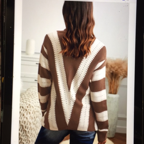 Beautiful Brown V Neck Sweater - Picture 2 of 4